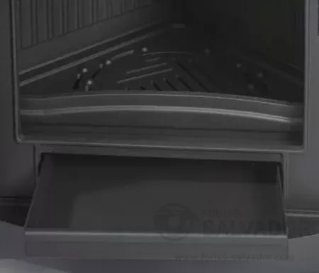 Cajón cenicero extraible para facilitar la limpieza.