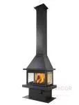 Vista frontal de la chimenea LL-Calor 15B con diseño rústico y cristal vitrocerámico.