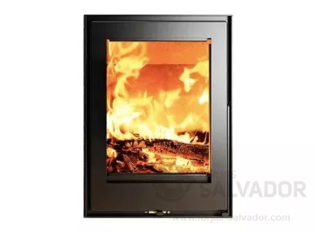 Vista frontal de la estufa Kunst Sequoia