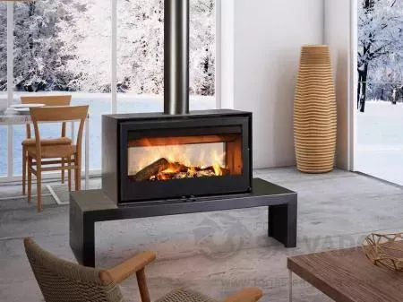 Fuego visible desde ambos lados. La Rocal Habit DC de doble cara crea un ambiente cálido y elegante en dos estancias al mismo tiempo.