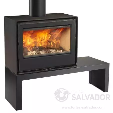 Insertable Rocal Habit 70 A con acabado en acero y doble combustión, perfecto para ambientes actuales y sostenibles.