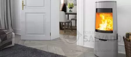 Estufa esmaltada en gris claro
