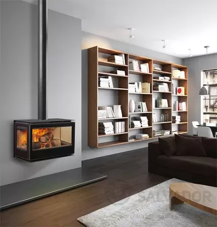 Llama a la vista desde cualquier rincón. La Rocal Habit 93 de tres caras redefine el concepto de chimenea moderna con su diseño abierto y elegante.